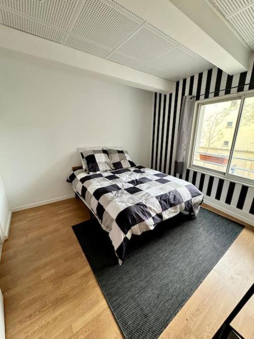 Experience Cinema Immersif Dans Appartement Renove Pres De Montmartre Paris Exterior photo